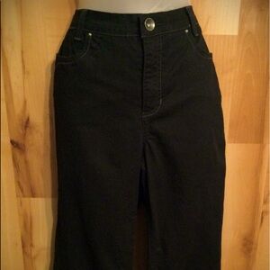 Gloria Vanderbilt Black Cropped Pants Stretchy